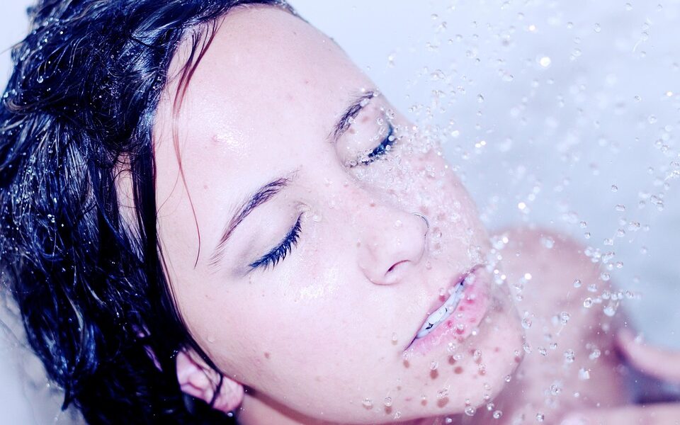 Best Moisturizing Hand Cream for Aging Hands: Top Dermatologist Picks